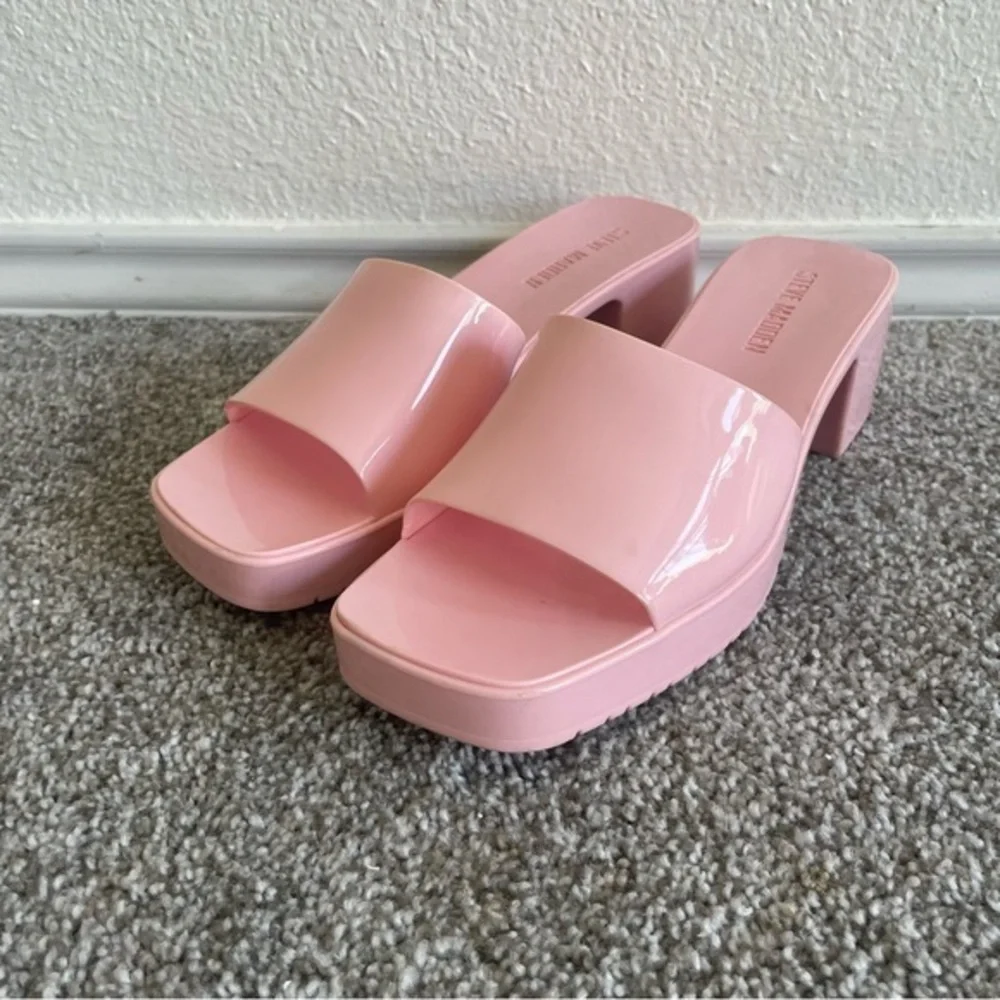 Steve Madden Harlin Sandals Women's Size 10 M Bubble Gum Pink Chunky Mules Y2K